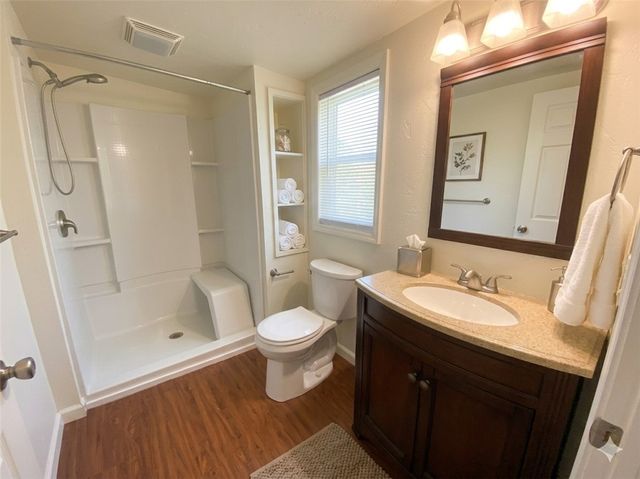 72 S Lincoln Ave, Hempfield Twp, PA 15601