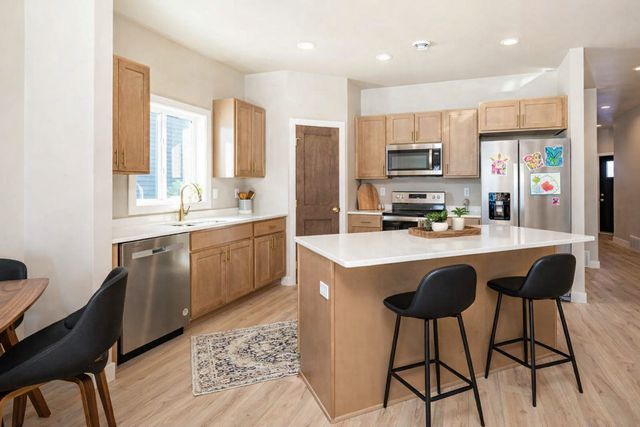 3842 Prairie Lane, Moorhead, MN 56560