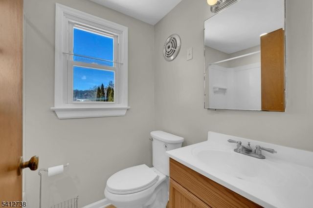 45 Clark St, Mine Hill Twp., NJ 07803