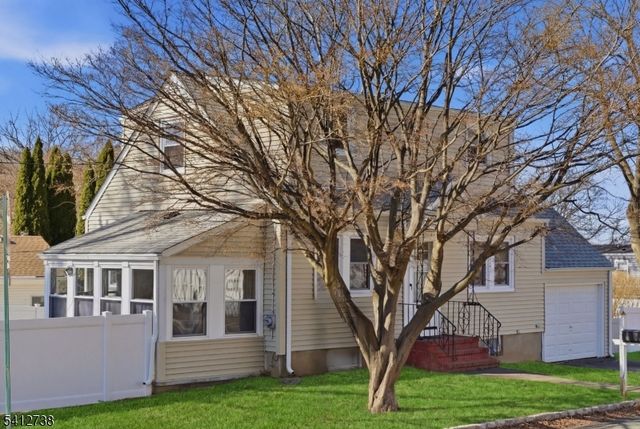 45 Clark St, Mine Hill Twp., NJ 07803