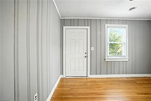 1371 Kingston AVE, Norfolk, VA 23503
