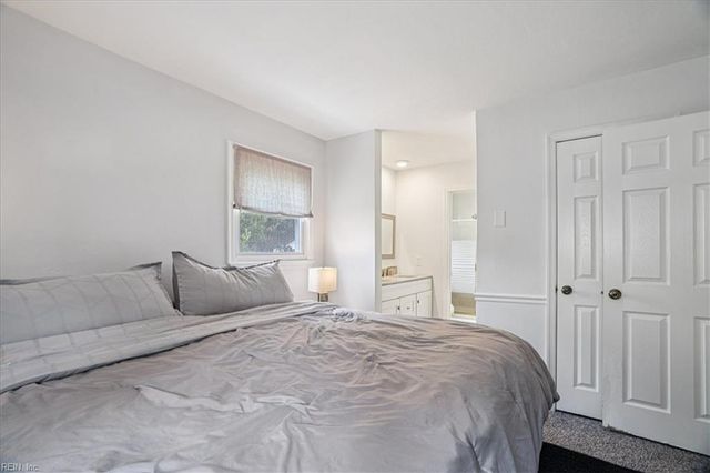 405 Kings Point CT, Virginia Beach, VA 23452