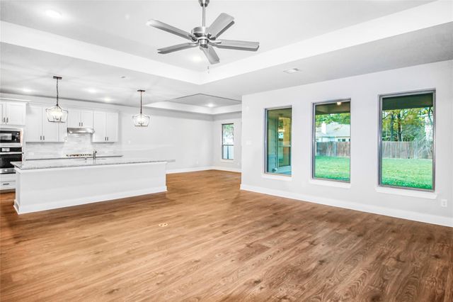 6618 Dillon Drive, Magnolia, TX 77354