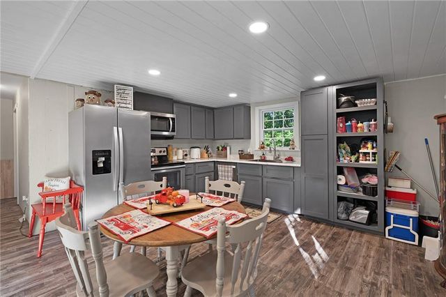 678 River Bend Road SW, Plainville, GA 30733