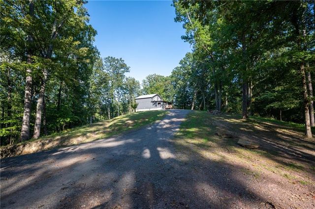 678 River Bend Road SW, Plainville, GA 30733