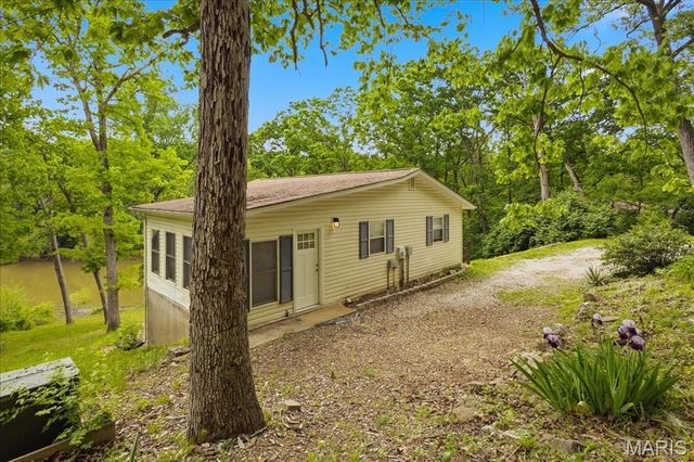 7686 Sunrise Drive, Hillsboro, MO 63050