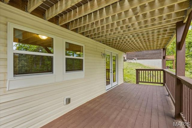7686 Sunrise Drive, Hillsboro, MO 63050