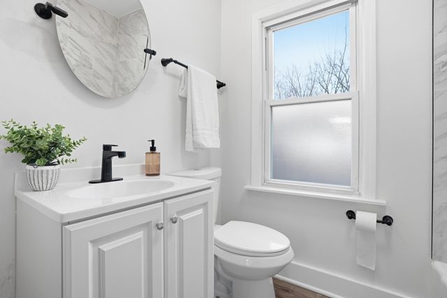 2407 W 78th Avenue, Merrillville, IN 46410