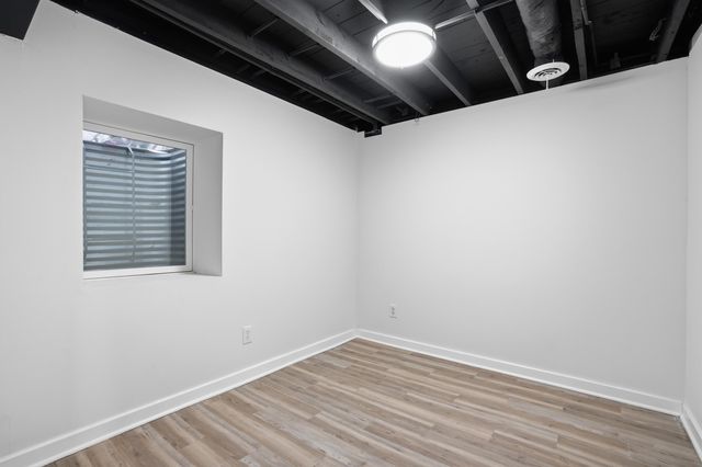 2407 W 78th Avenue, Merrillville, IN 46410