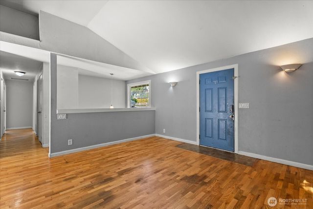 18711 82nd Avenue NE, Kenmore, WA 98028