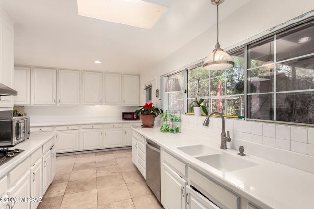 377 W Martinez Street, Nogales, AZ 85621