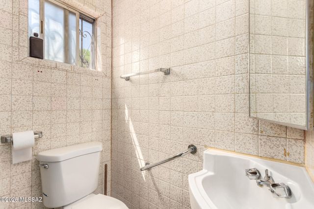 377 W Martinez Street, Nogales, AZ 85621