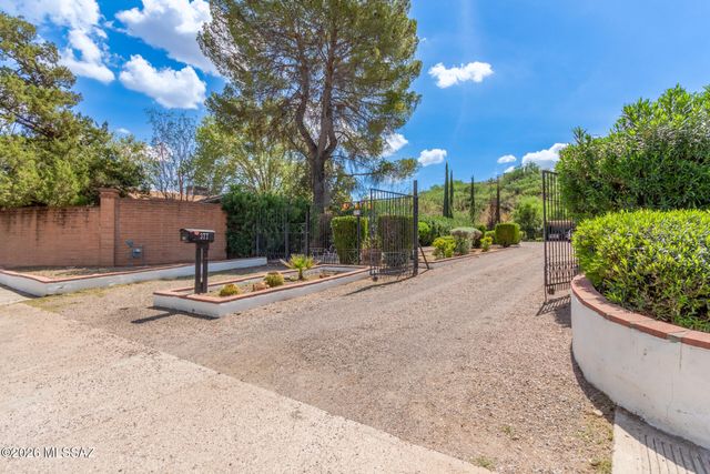 377 W Martinez Street, Nogales, AZ 85621