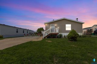 1600 E Ivy Pl, Sioux Falls, SD 57103
