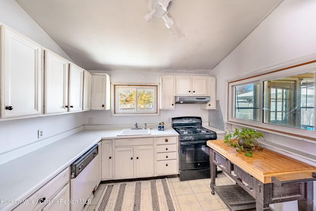 469 Tishauser Road, Claverack, NY 12513