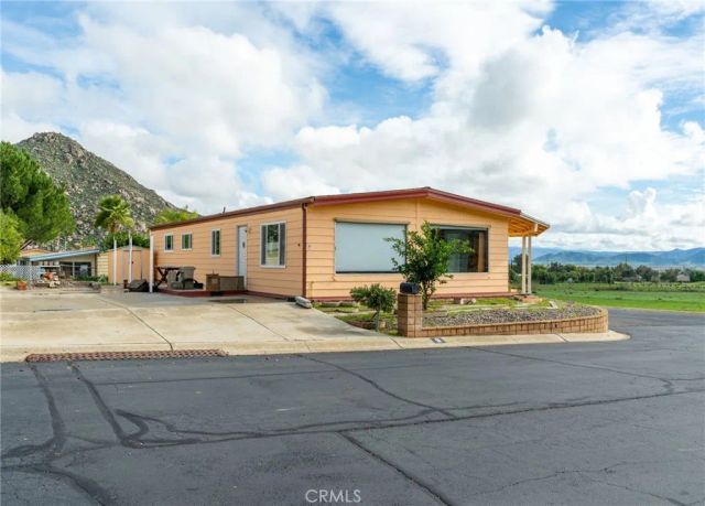 24515 California, Hemet, CA 92545