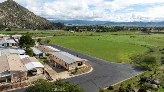 24515 California, Hemet, CA 92545