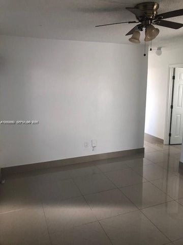 1045 SW 4th St 5, Miami, FL 33130