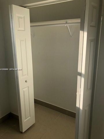 1045 SW 4th St 5, Miami, FL 33130