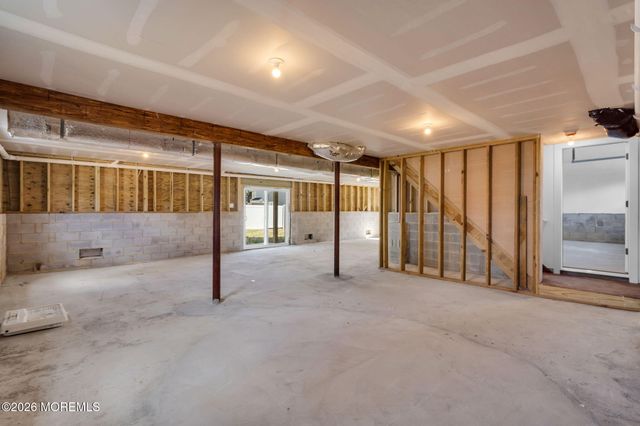 18 Plantation Drive, Little Egg Harbor, NJ 08087