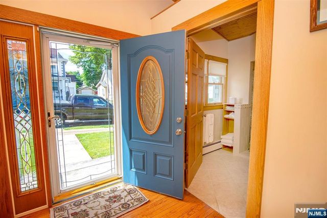 116 W Quackenbush Avenue, Dumont, NJ 07628
