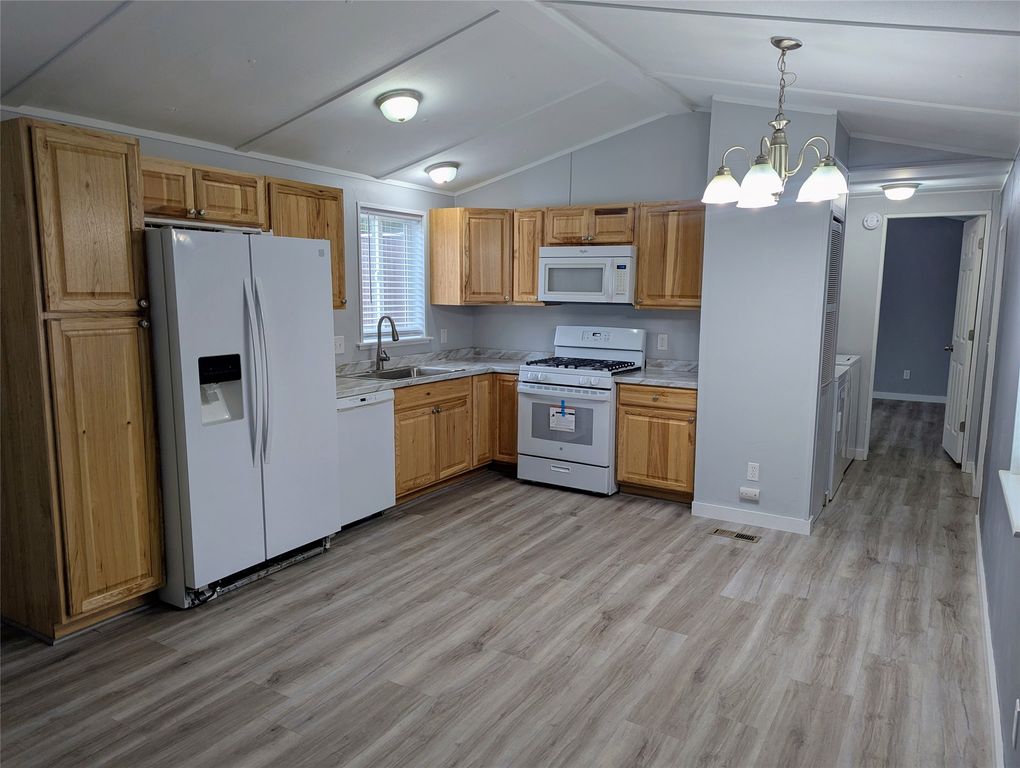 163 Wagon Train Trail, Bozeman, MT 59715 photo 2