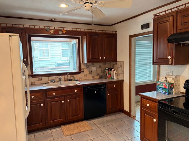 12 Tolman St -, Waltham, MA 02453