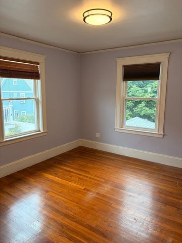 12 Tolman St -, Waltham, MA 02453