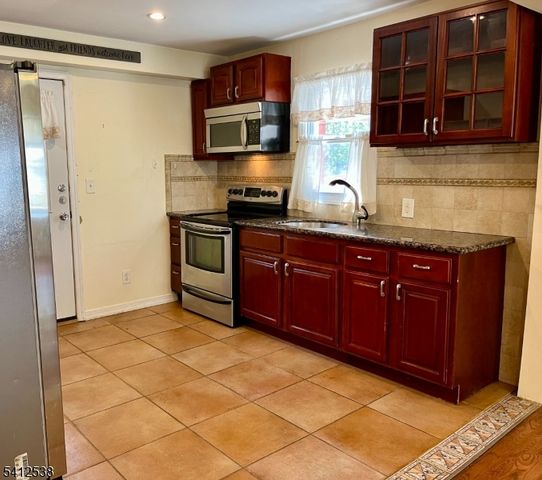 1265 Shetland Dr, Union Twp., NJ 07083