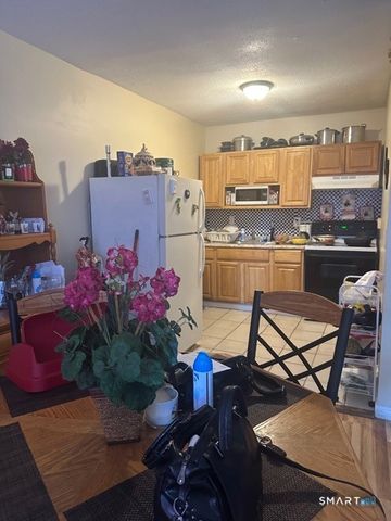 32-34 Bedford Street, Hartford, CT 06120