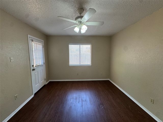 4117 Fossil Ridge Drive, Haltom City, TX 76137