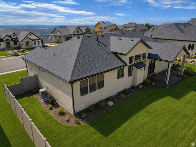 656 E MOUNTAIN RD, North Ogden, UT 84414
