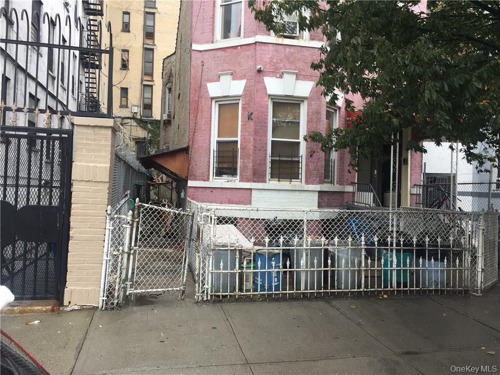 881 Longfellow Avenue, Bronx, NY 10474