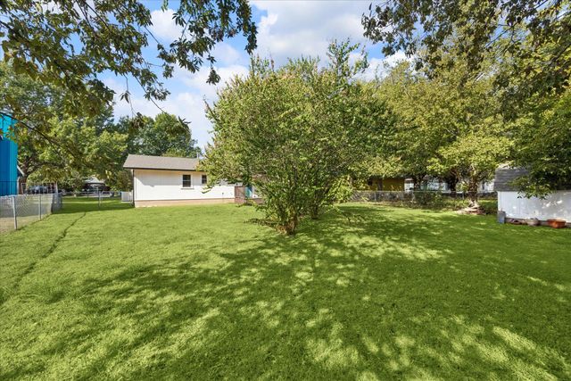 2205 Quail Meadow DR, Georgetown, TX 78626