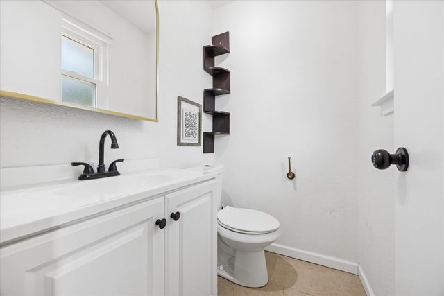 2205 Quail Meadow DR, Georgetown, TX 78626