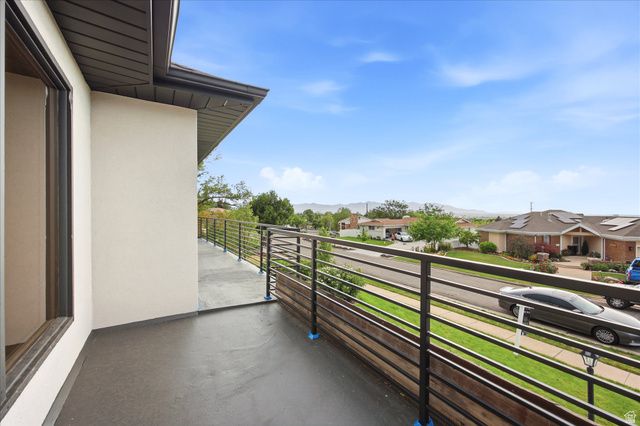 2366 E CINNABAR LN, Cottonwood Heights, UT 84121