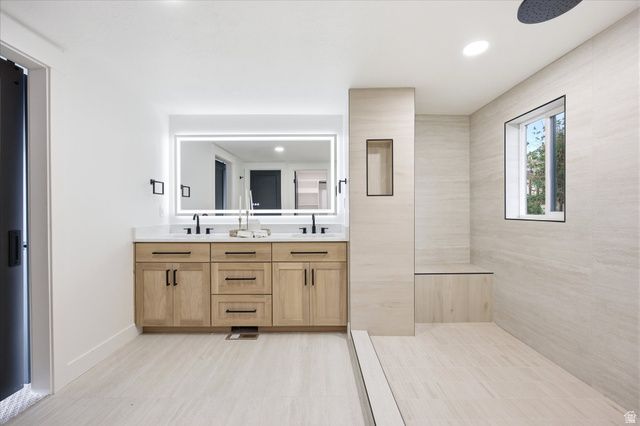 2366 E CINNABAR LN, Cottonwood Heights, UT 84121