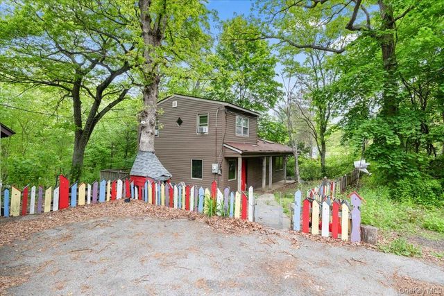 29 Cedar Ledges, Putnam Valley, NY 10579