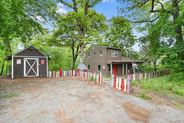 29 Cedar Ledges, Putnam Valley, NY 10579
