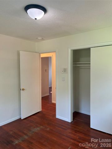 2334 Senior Drive, Charlotte, NC 28216