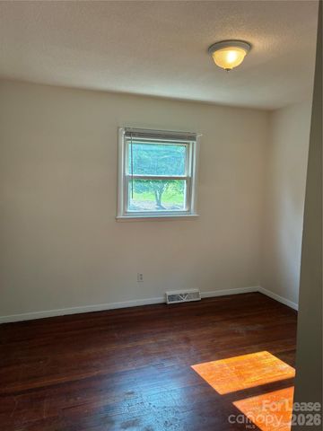 2334 Senior Drive, Charlotte, NC 28216