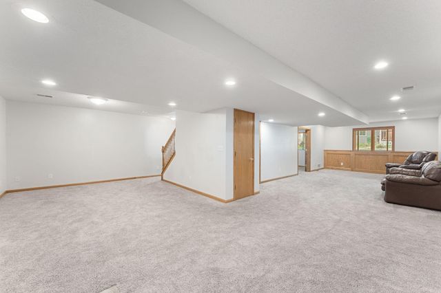 12366 Buckthorn Trail, Rogers, MN 55374