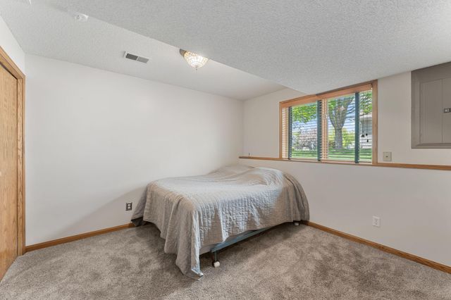 12366 Buckthorn Trail, Rogers, MN 55374