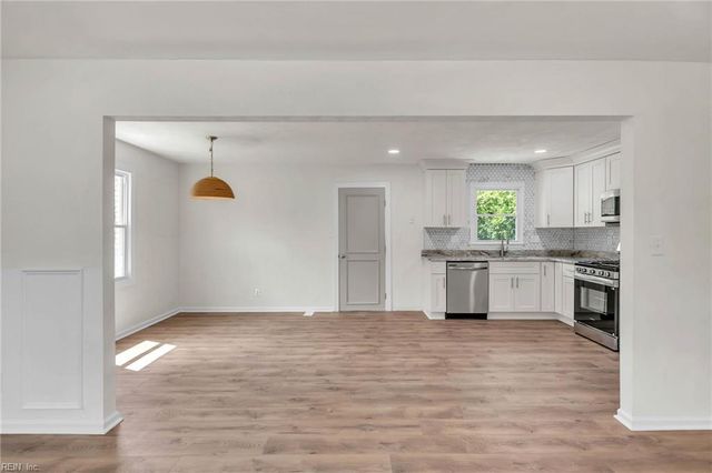 124 Elm AVE, Portsmouth, VA 23704