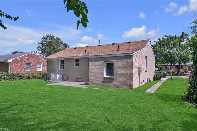 124 Elm AVE, Portsmouth, VA 23704