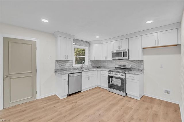 124 Elm AVE, Portsmouth, VA 23704