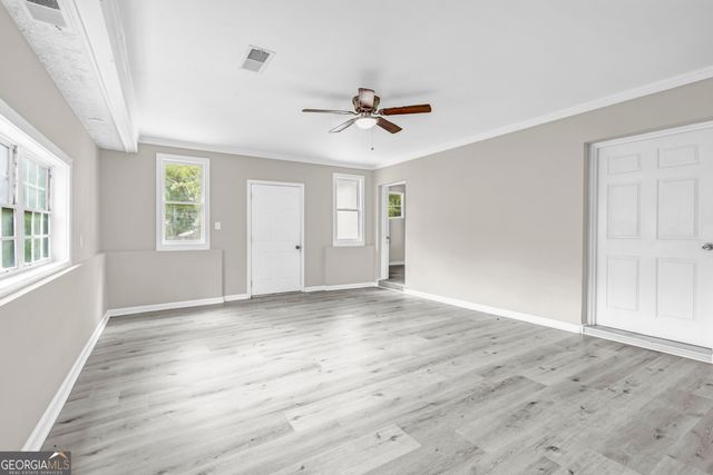 305 S 18th Street, Griffin, GA 30224