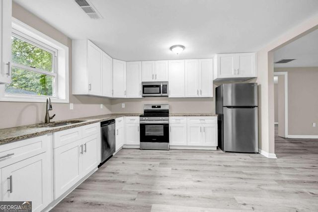 305 S 18th Street, Griffin, GA 30224