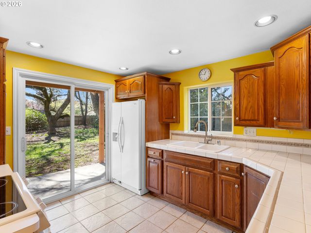 4555 Ne 119TH Ave, Portland, OR 97220