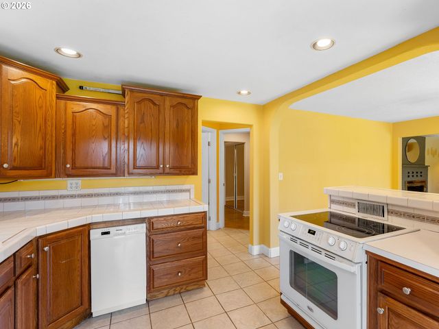 4555 Ne 119TH Ave, Portland, OR 97220